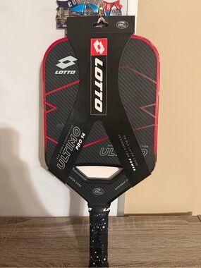 Lotto Ultimo Pro 14 Men’s Pickleball Paddle - Black/Red